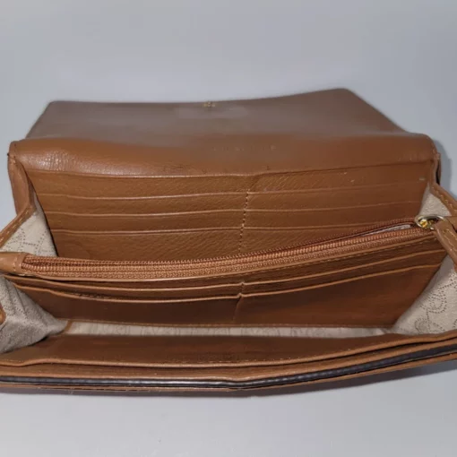 MICHAEL KORS Pebbled Leather Zip Wallet. - Image 4